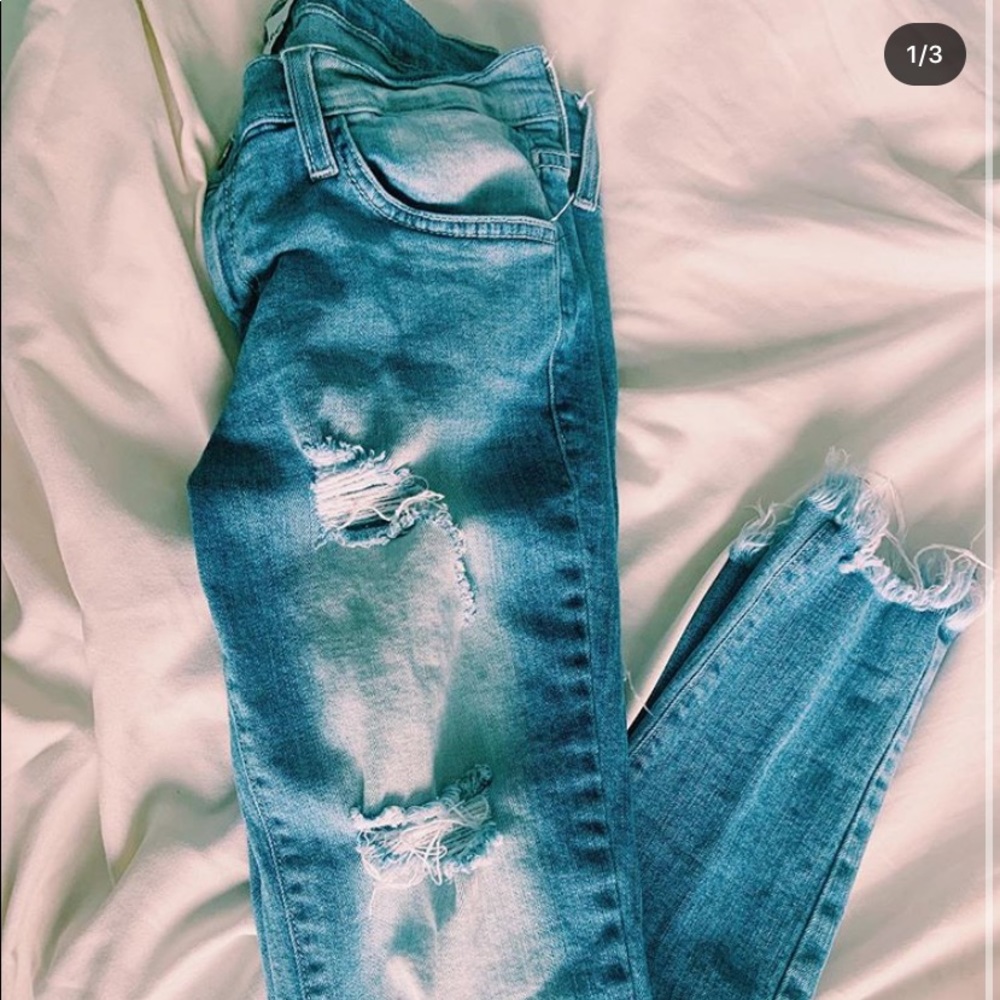 distress jeans🌻